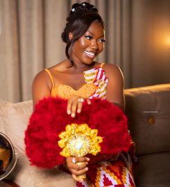 Eklenam_hair and makeup