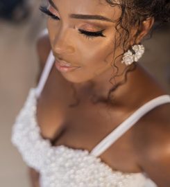 Deedes Beauty Bar, where art meets beauty.