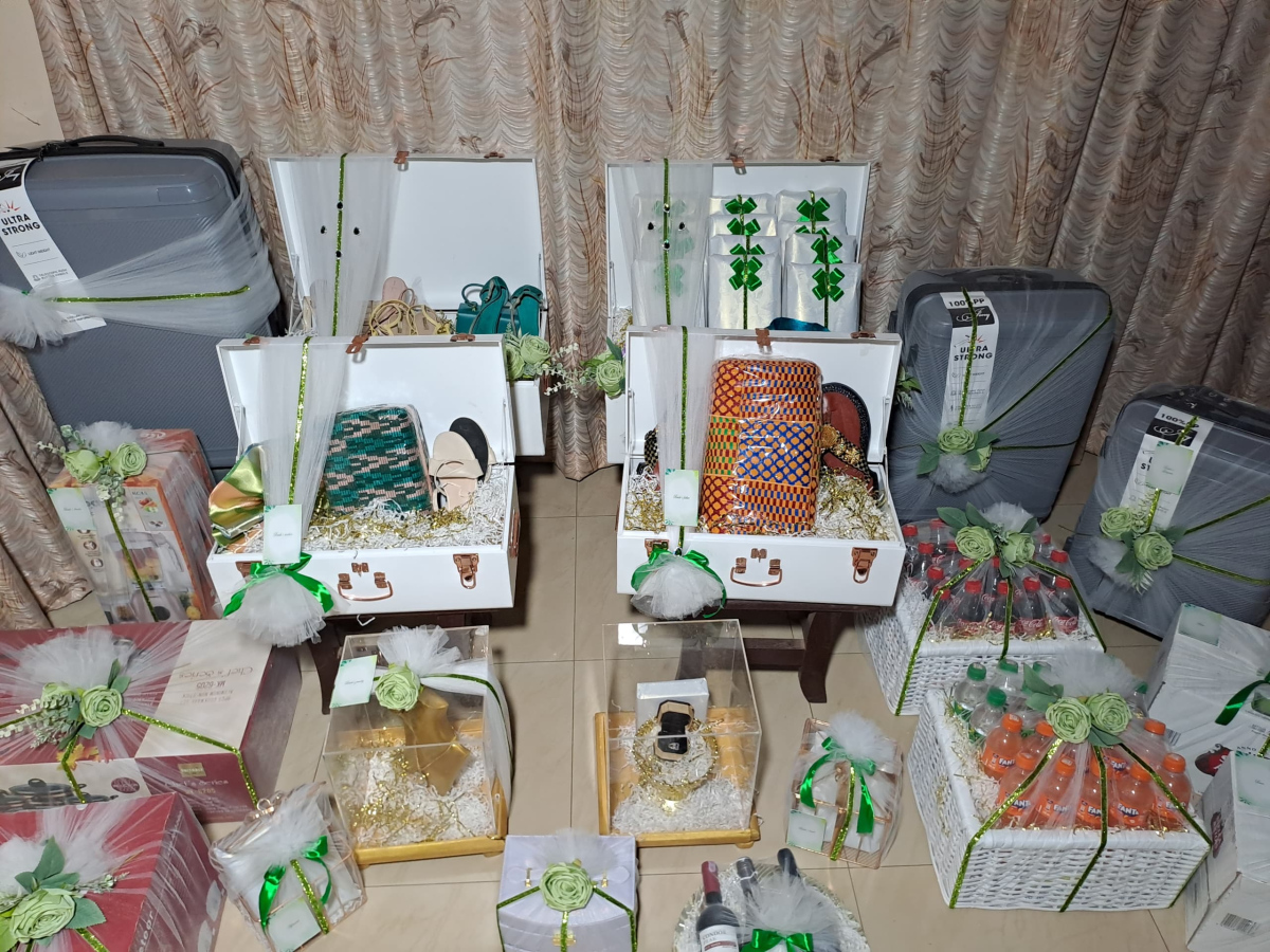 Dowry wrapping by Kour’s Bridal Hub