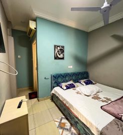 Aphro Lodge