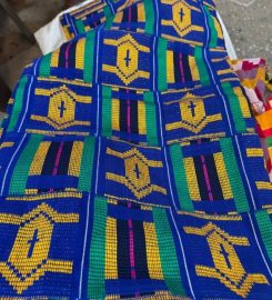 HerLooks Kente Plug